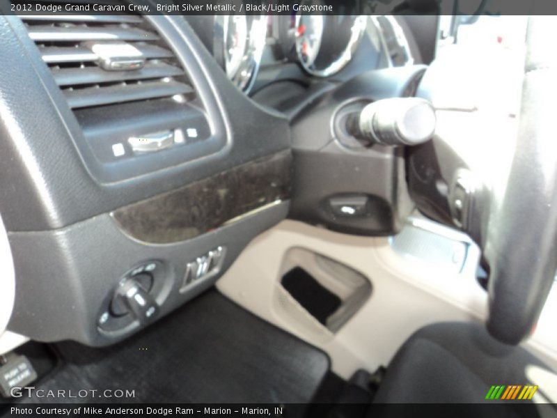 Bright Silver Metallic / Black/Light Graystone 2012 Dodge Grand Caravan Crew