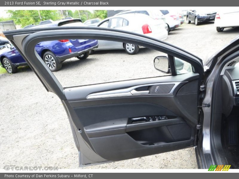 Sterling Gray Metallic / Charcoal Black 2013 Ford Fusion SE