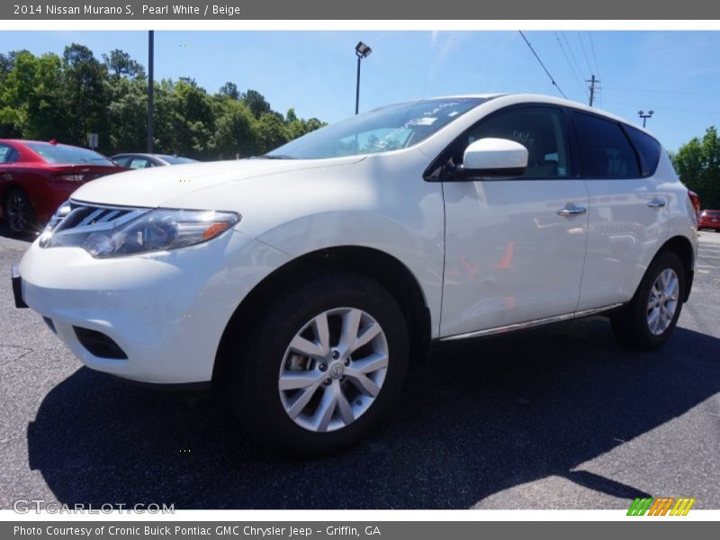 Front 3/4 View of 2014 Murano S