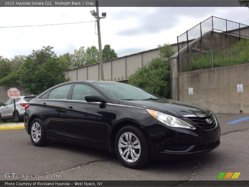 Midnight Black / Gray 2013 Hyundai Sonata GLS