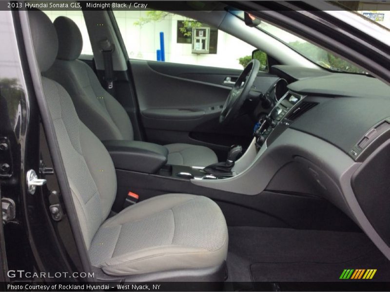 Midnight Black / Gray 2013 Hyundai Sonata GLS