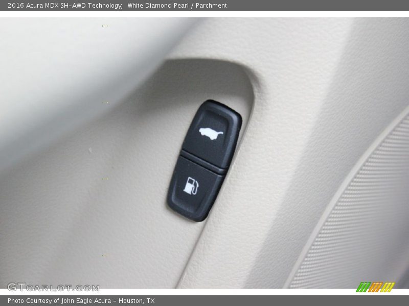 White Diamond Pearl / Parchment 2016 Acura MDX SH-AWD Technology