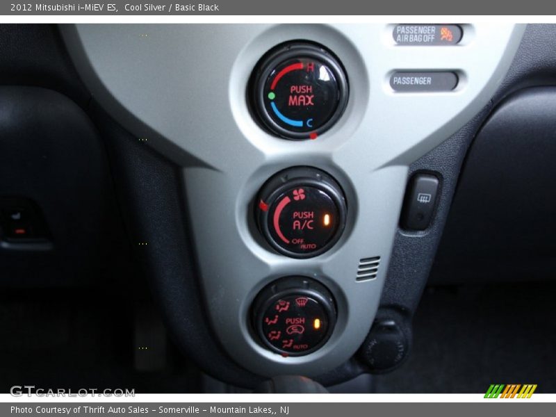 Cool Silver / Basic Black 2012 Mitsubishi i-MiEV ES