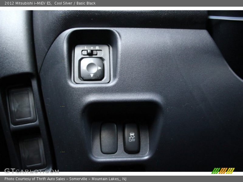 Cool Silver / Basic Black 2012 Mitsubishi i-MiEV ES