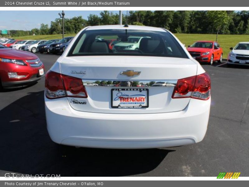 Summit White / Jet Black/Medium Titanium 2014 Chevrolet Cruze LS