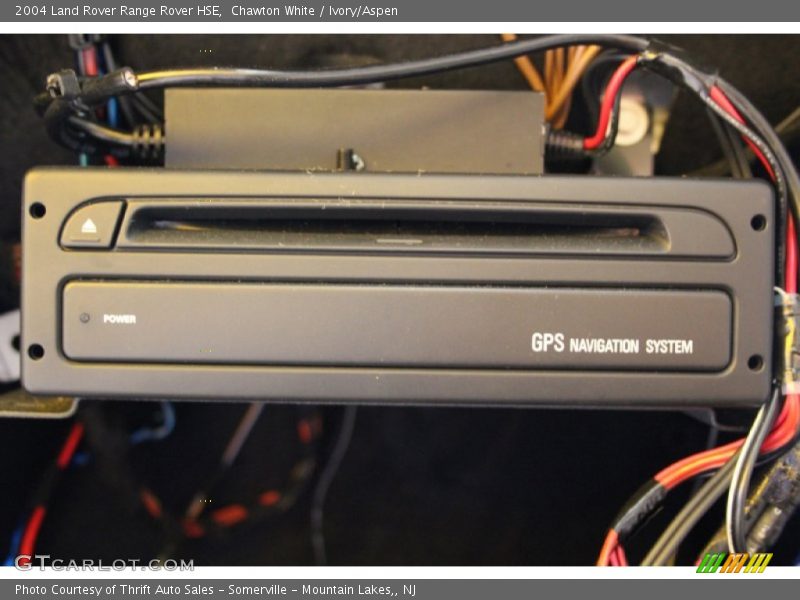 Chawton White / Ivory/Aspen 2004 Land Rover Range Rover HSE