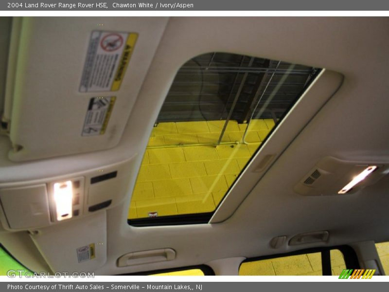 Chawton White / Ivory/Aspen 2004 Land Rover Range Rover HSE