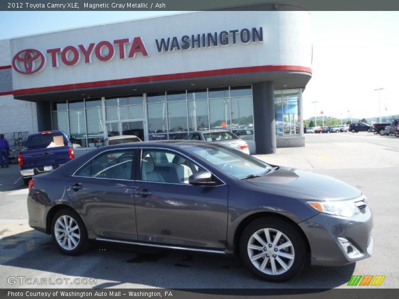 Magnetic Gray Metallic / Ash 2012 Toyota Camry XLE