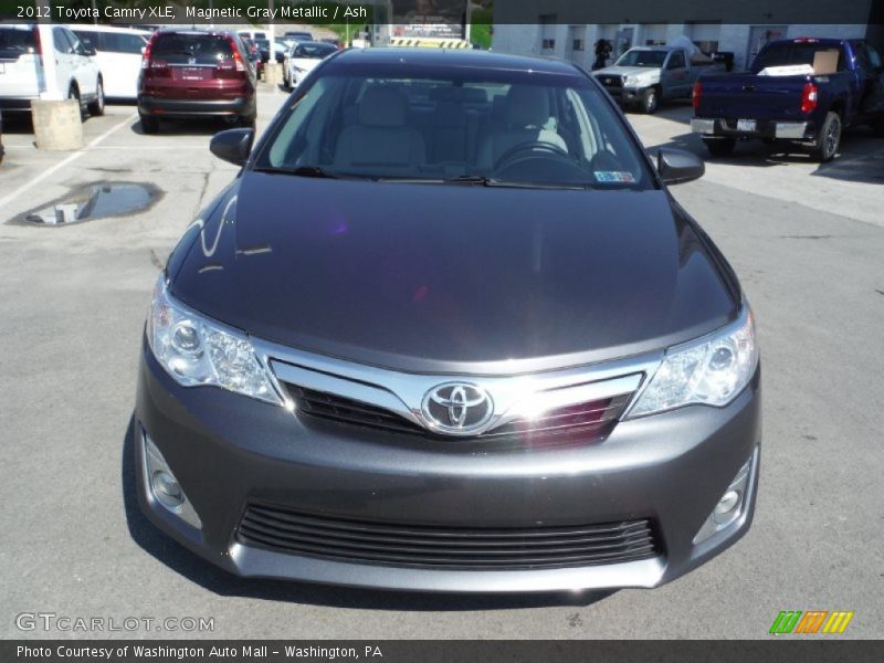 Magnetic Gray Metallic / Ash 2012 Toyota Camry XLE