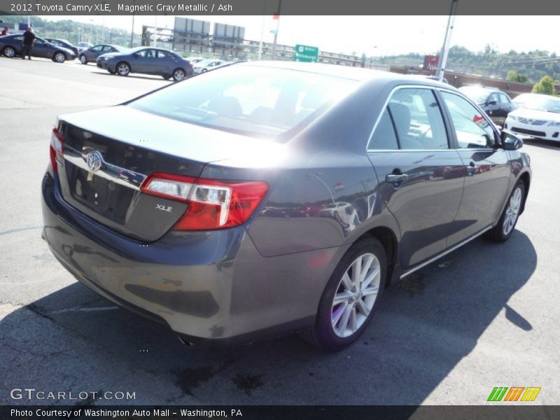 Magnetic Gray Metallic / Ash 2012 Toyota Camry XLE