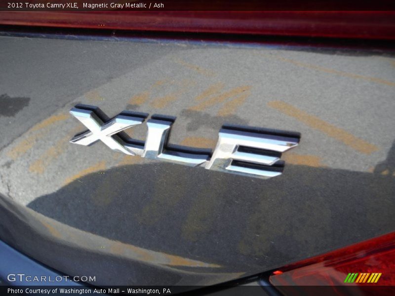 Magnetic Gray Metallic / Ash 2012 Toyota Camry XLE