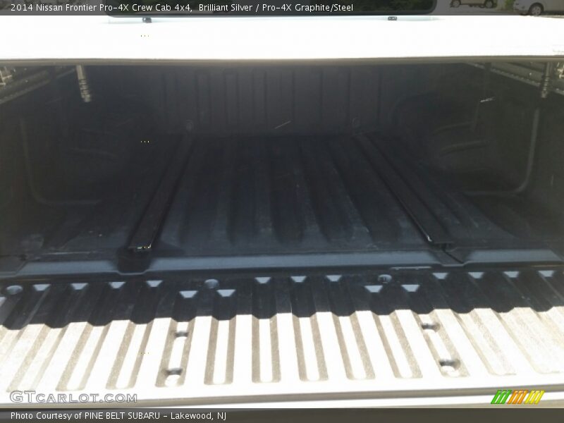 Brilliant Silver / Pro-4X Graphite/Steel 2014 Nissan Frontier Pro-4X Crew Cab 4x4