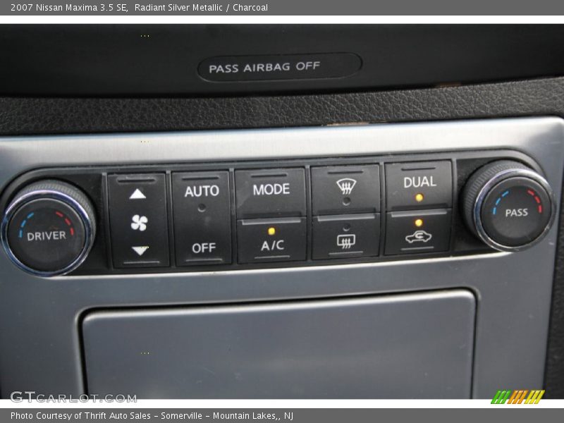 Radiant Silver Metallic / Charcoal 2007 Nissan Maxima 3.5 SE