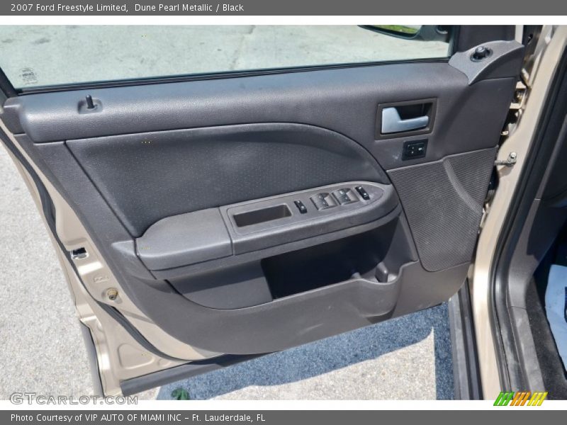 Dune Pearl Metallic / Black 2007 Ford Freestyle Limited