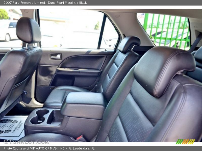 Dune Pearl Metallic / Black 2007 Ford Freestyle Limited