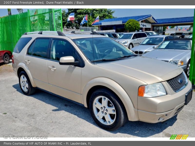 Dune Pearl Metallic / Black 2007 Ford Freestyle Limited