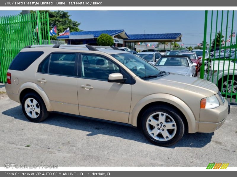 Dune Pearl Metallic / Black 2007 Ford Freestyle Limited