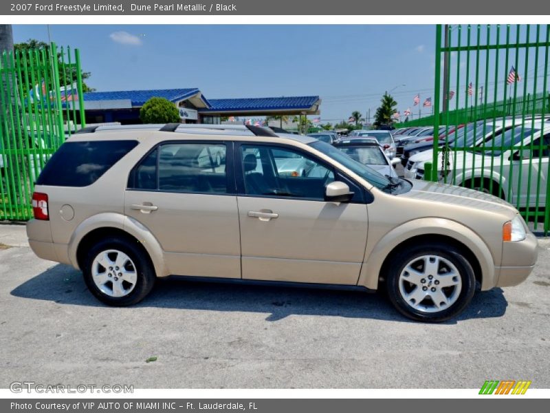 Dune Pearl Metallic / Black 2007 Ford Freestyle Limited