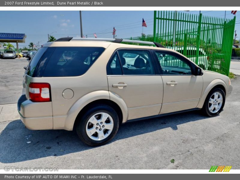 Dune Pearl Metallic / Black 2007 Ford Freestyle Limited