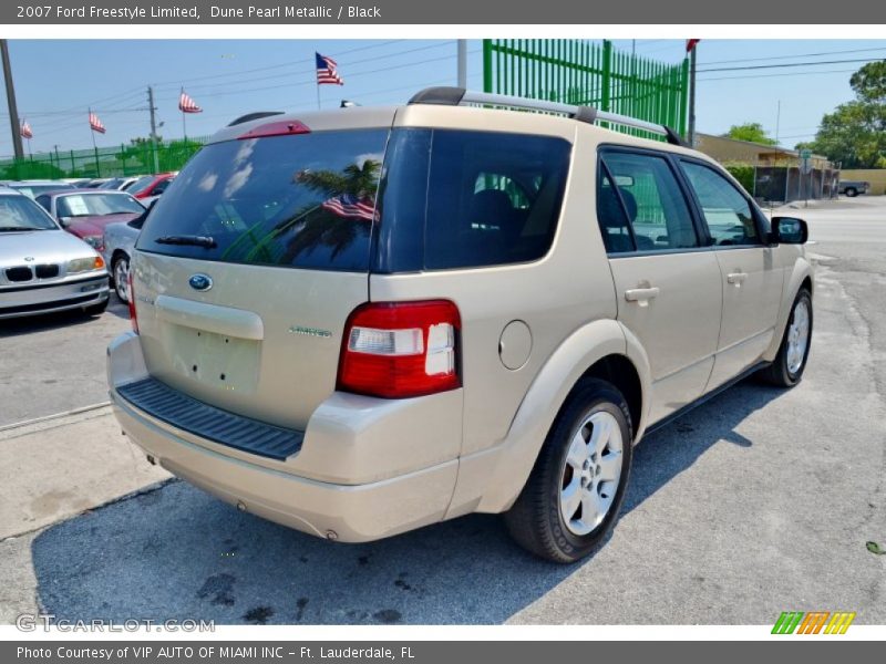 Dune Pearl Metallic / Black 2007 Ford Freestyle Limited