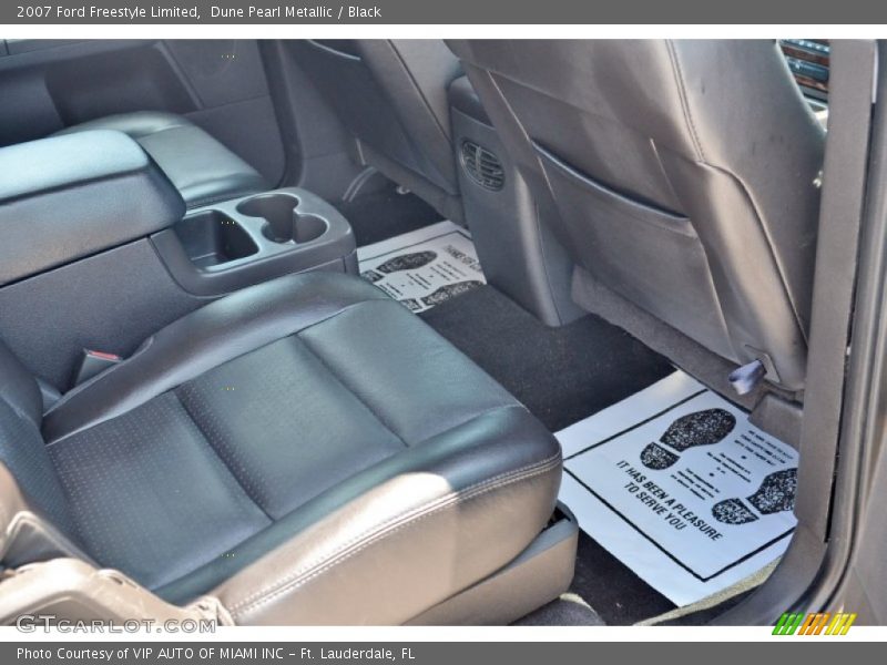 Dune Pearl Metallic / Black 2007 Ford Freestyle Limited