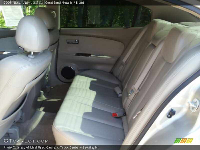 Coral Sand Metallic / Blond 2005 Nissan Altima 2.5 SL