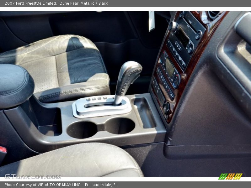 Dune Pearl Metallic / Black 2007 Ford Freestyle Limited