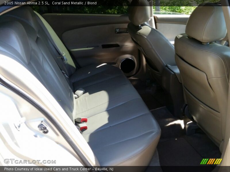 Coral Sand Metallic / Blond 2005 Nissan Altima 2.5 SL