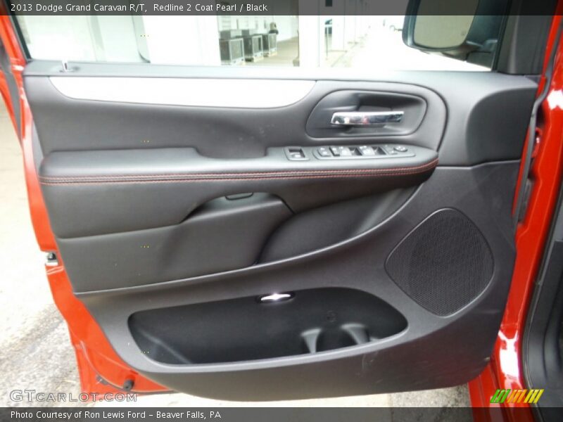 Redline 2 Coat Pearl / Black 2013 Dodge Grand Caravan R/T