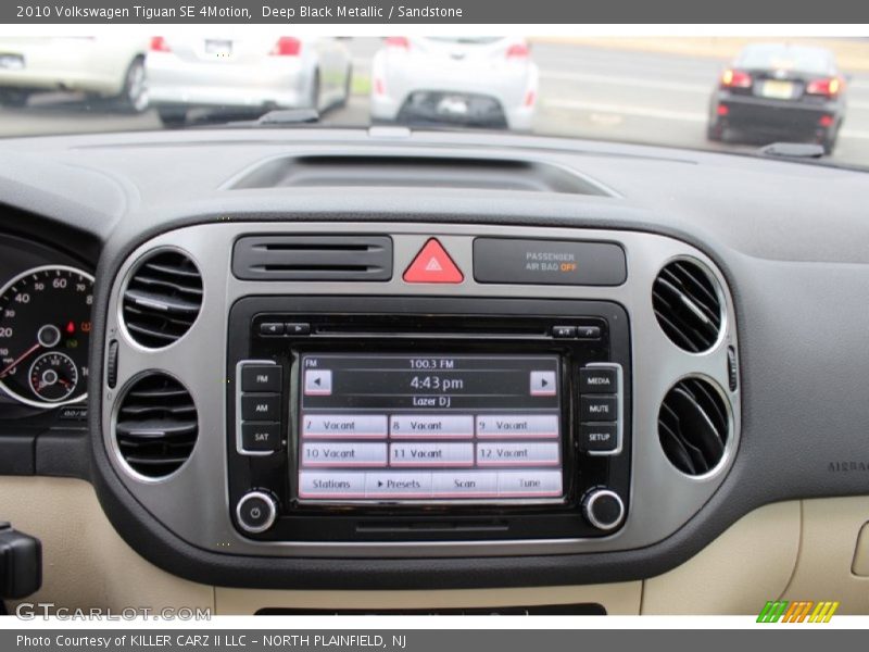 Deep Black Metallic / Sandstone 2010 Volkswagen Tiguan SE 4Motion