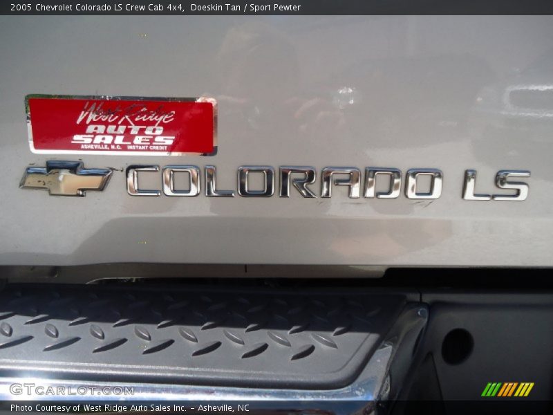 Doeskin Tan / Sport Pewter 2005 Chevrolet Colorado LS Crew Cab 4x4