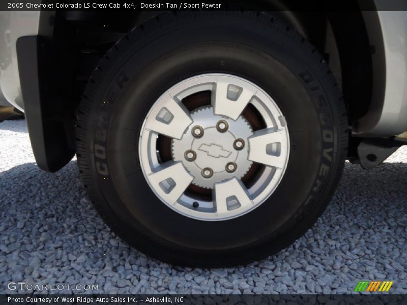 Doeskin Tan / Sport Pewter 2005 Chevrolet Colorado LS Crew Cab 4x4