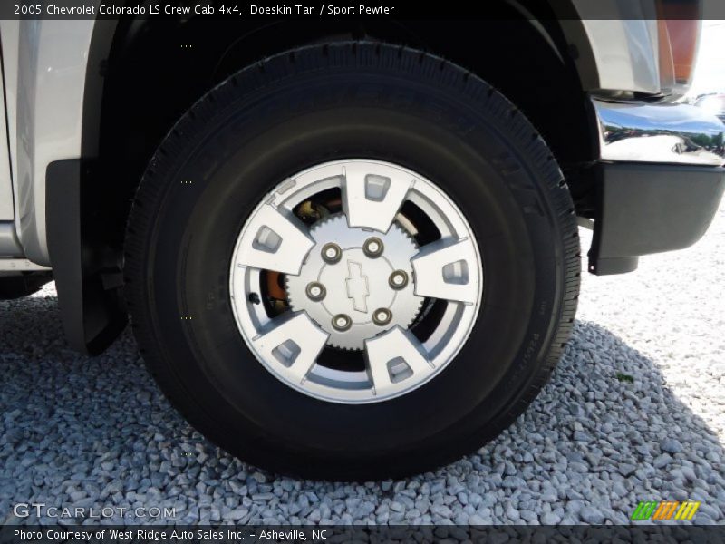 Doeskin Tan / Sport Pewter 2005 Chevrolet Colorado LS Crew Cab 4x4