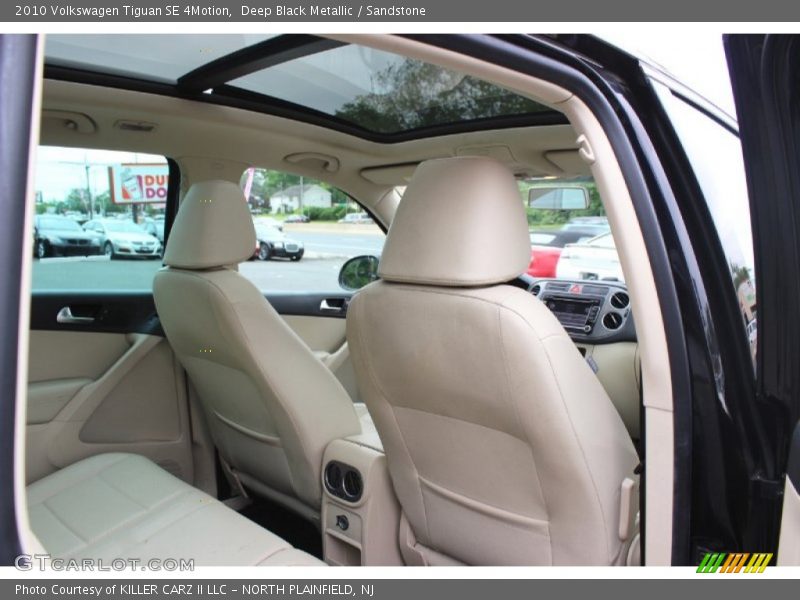 Deep Black Metallic / Sandstone 2010 Volkswagen Tiguan SE 4Motion