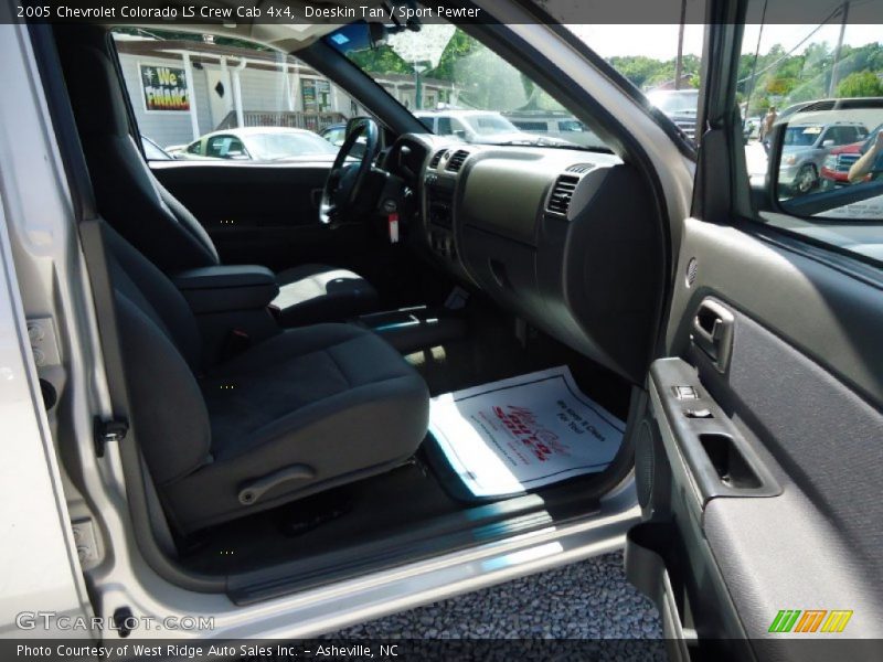 Doeskin Tan / Sport Pewter 2005 Chevrolet Colorado LS Crew Cab 4x4
