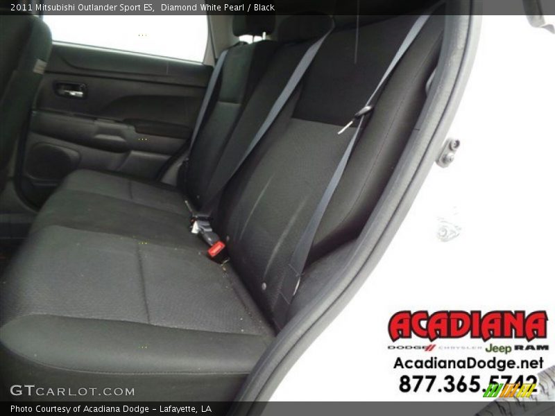 Diamond White Pearl / Black 2011 Mitsubishi Outlander Sport ES
