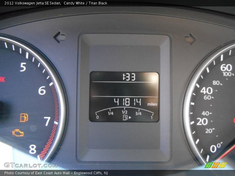 Candy White / Titan Black 2012 Volkswagen Jetta SE Sedan