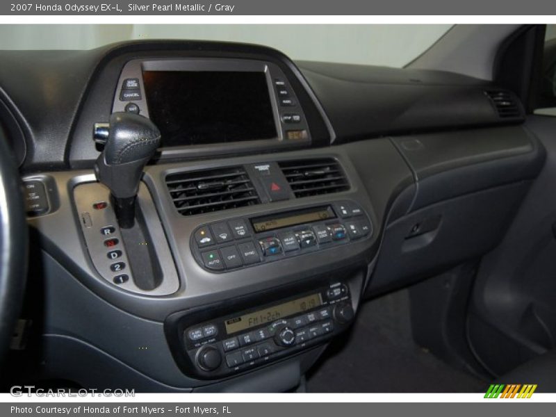 Silver Pearl Metallic / Gray 2007 Honda Odyssey EX-L