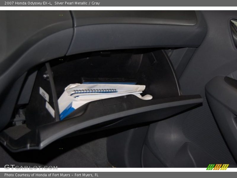 Silver Pearl Metallic / Gray 2007 Honda Odyssey EX-L