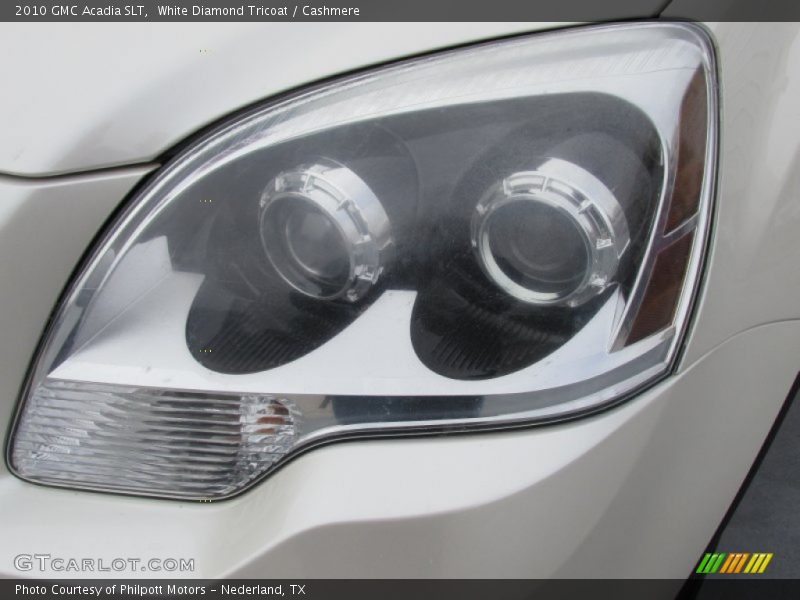 White Diamond Tricoat / Cashmere 2010 GMC Acadia SLT