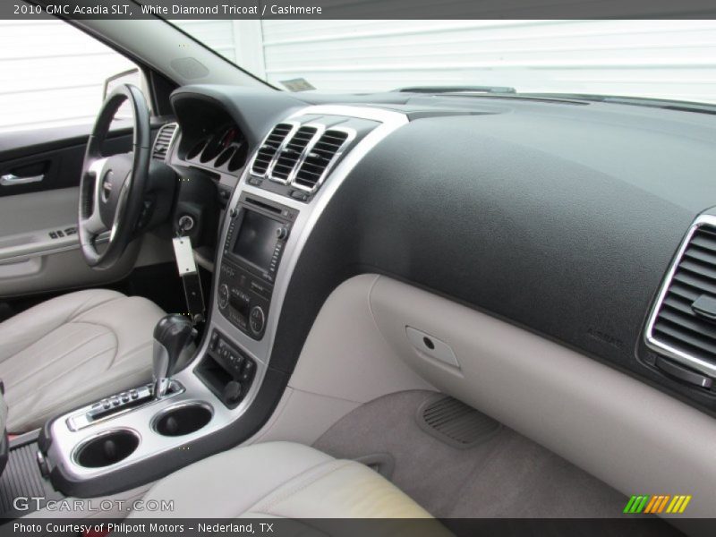 White Diamond Tricoat / Cashmere 2010 GMC Acadia SLT