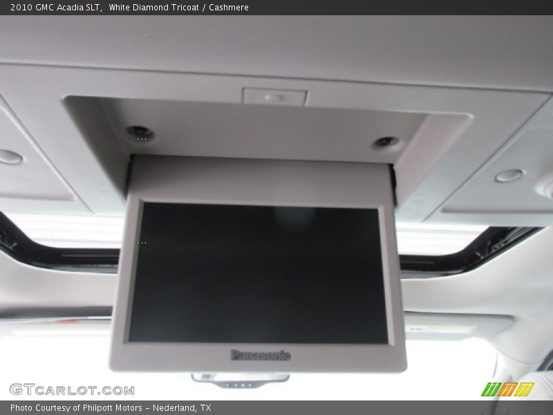 White Diamond Tricoat / Cashmere 2010 GMC Acadia SLT