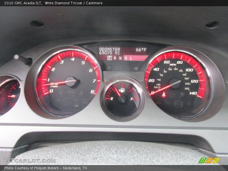 White Diamond Tricoat / Cashmere 2010 GMC Acadia SLT