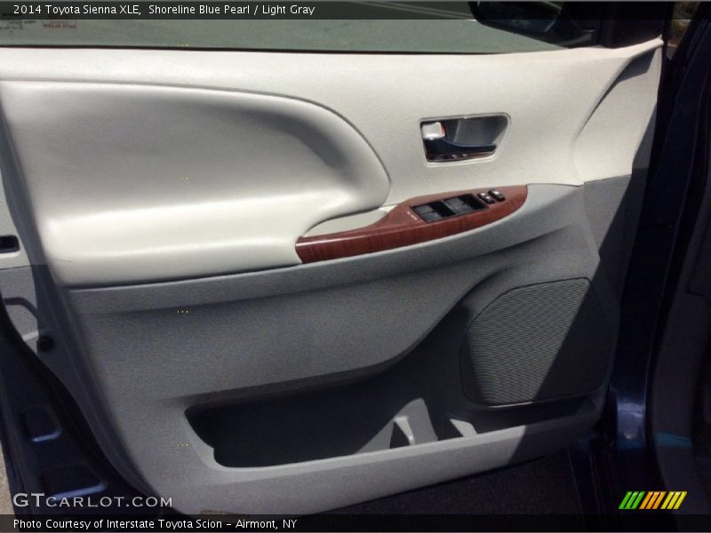 Shoreline Blue Pearl / Light Gray 2014 Toyota Sienna XLE
