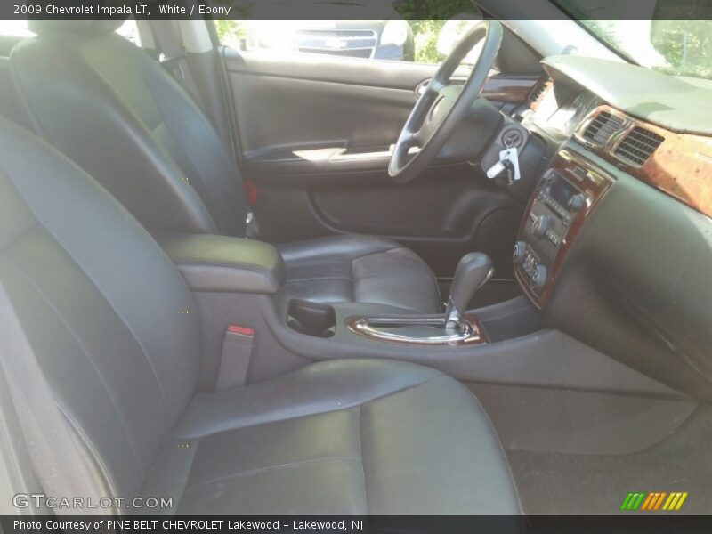 White / Ebony 2009 Chevrolet Impala LT