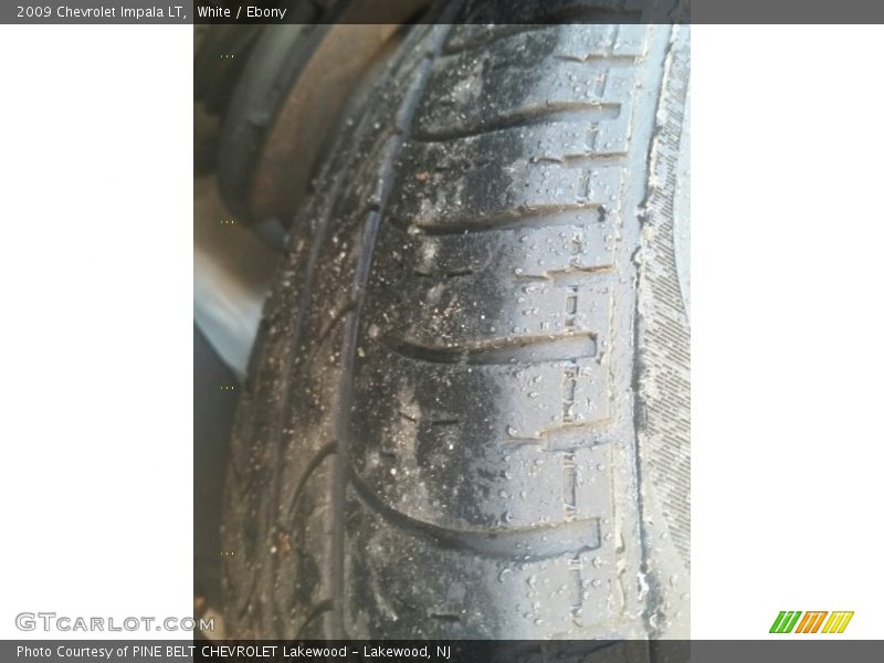 White / Ebony 2009 Chevrolet Impala LT
