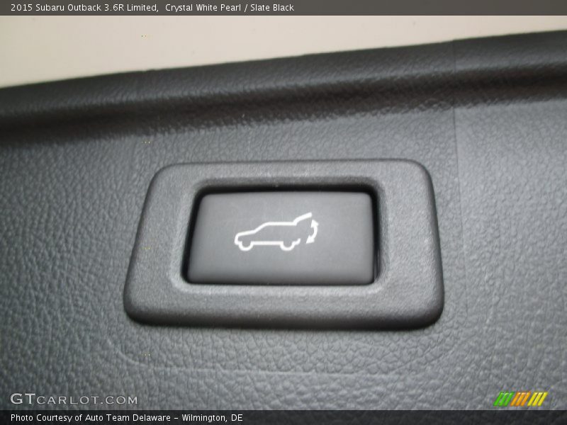 Crystal White Pearl / Slate Black 2015 Subaru Outback 3.6R Limited
