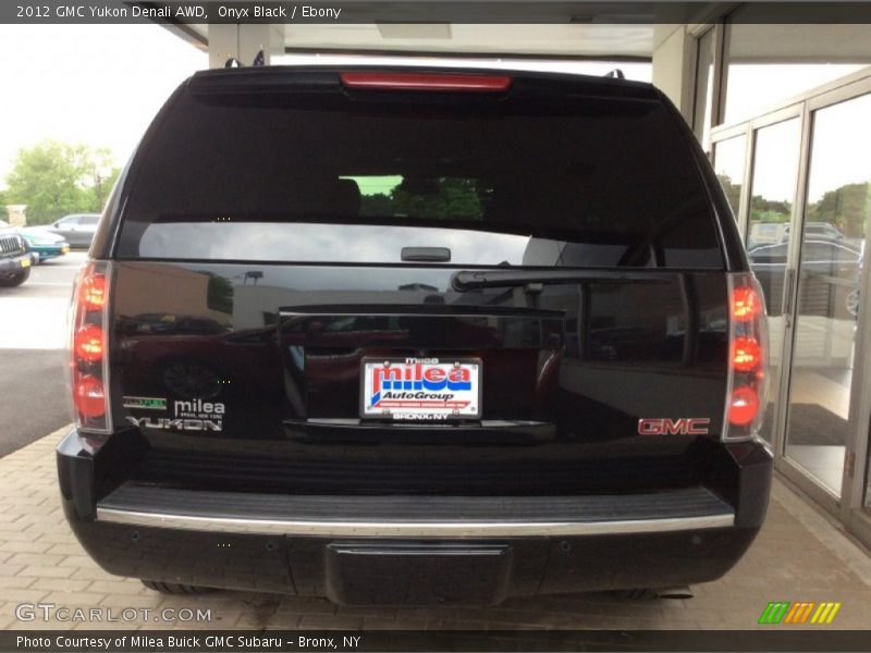 Onyx Black / Ebony 2012 GMC Yukon Denali AWD