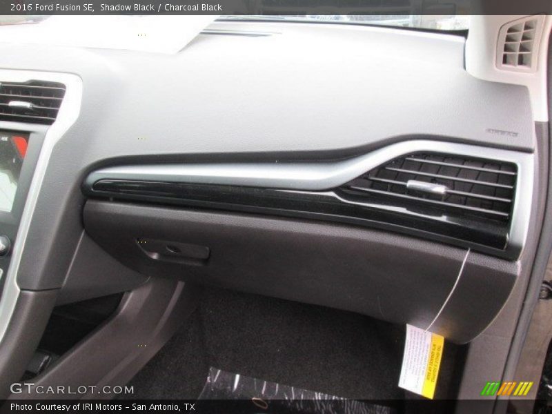 Shadow Black / Charcoal Black 2016 Ford Fusion SE