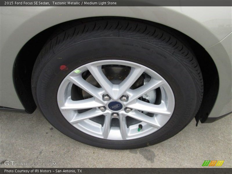 Tectonic Metallic / Medium Light Stone 2015 Ford Focus SE Sedan